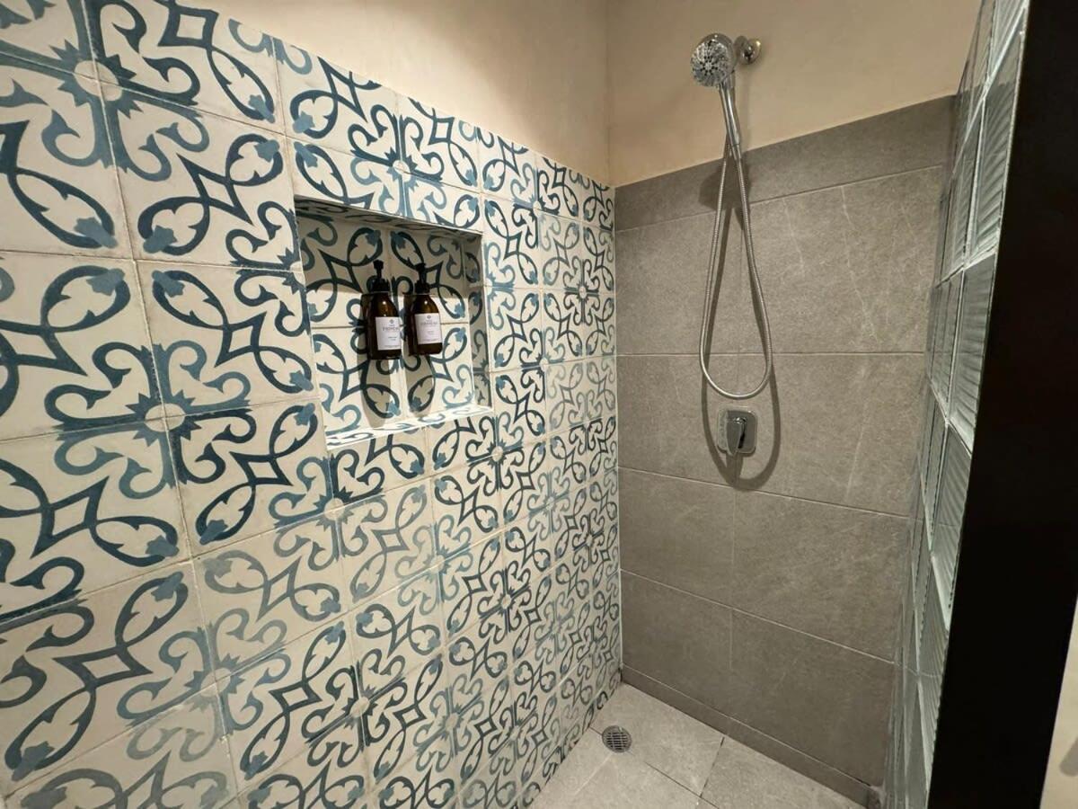 Apartment Luxury Up To 10ppl Near Torre Latino
