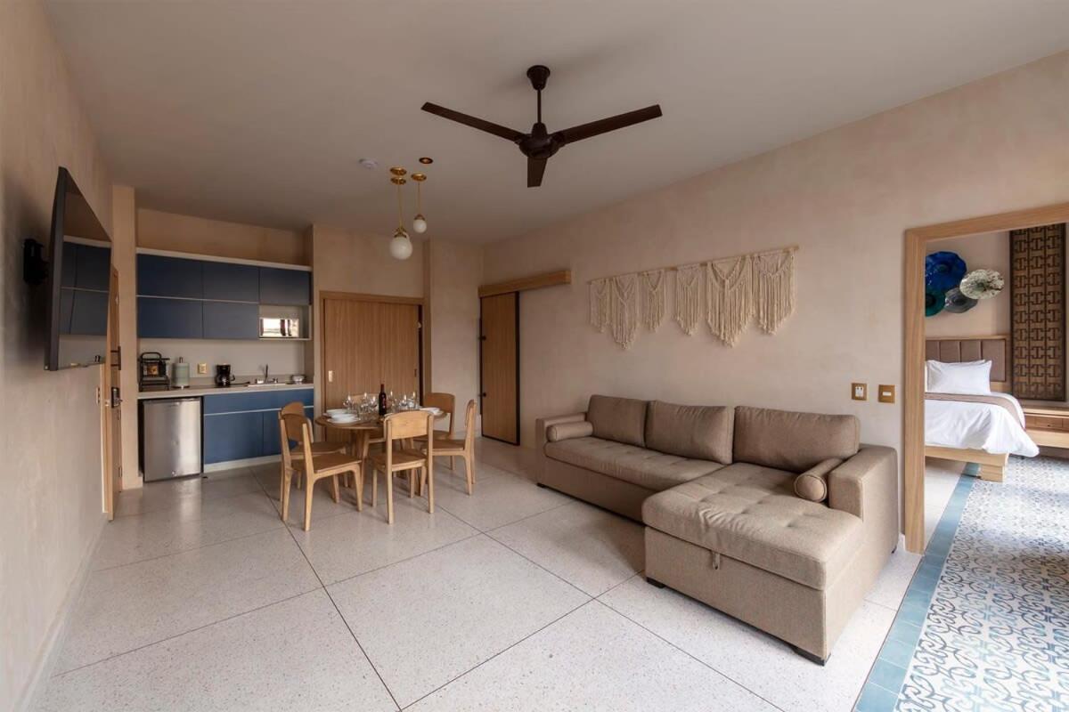 Apartment Luxury Up To 10ppl Near Torre Latino